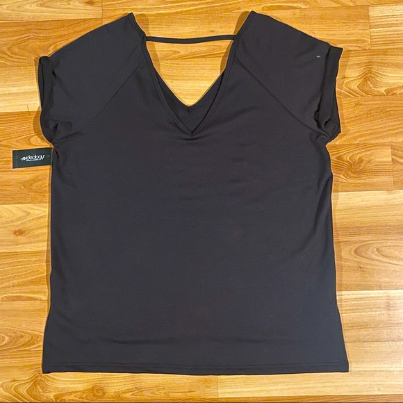 NWT- BLACK -IDEOLOGY V-BACK TEE SHIRT - Picture 9 of 9
